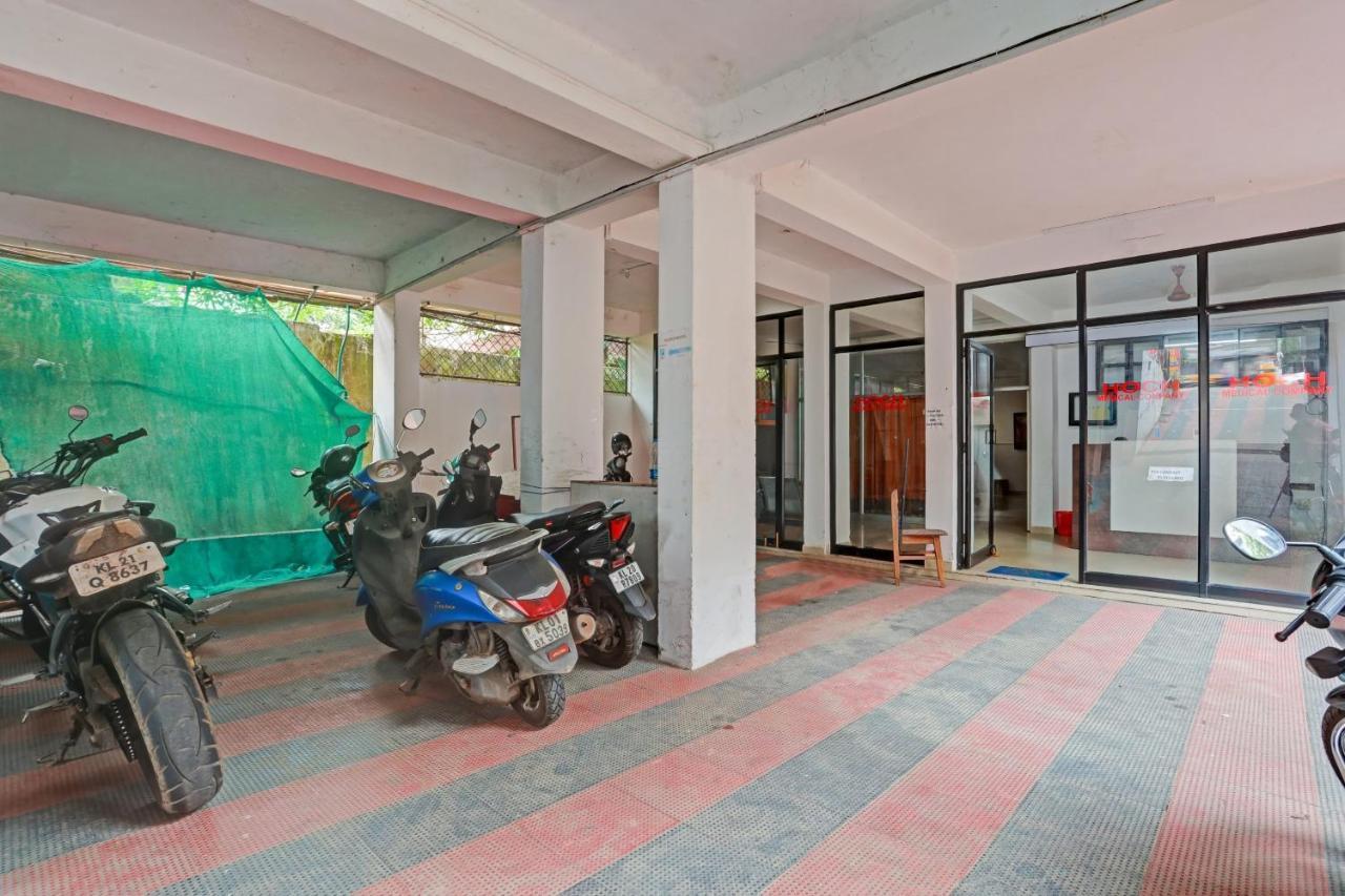 Spot On The New View Regency Hotel Thiruvananthapuram Buitenkant foto